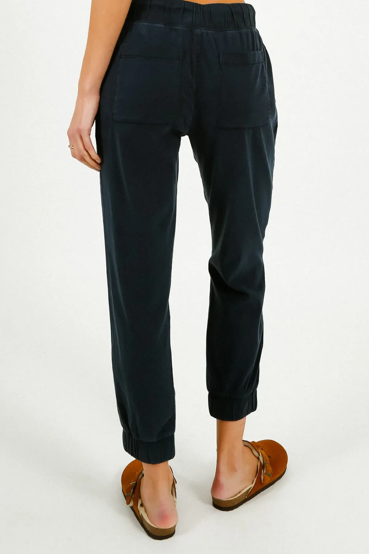 Bella Dahl BD Pocket Jogger in Endless Sea