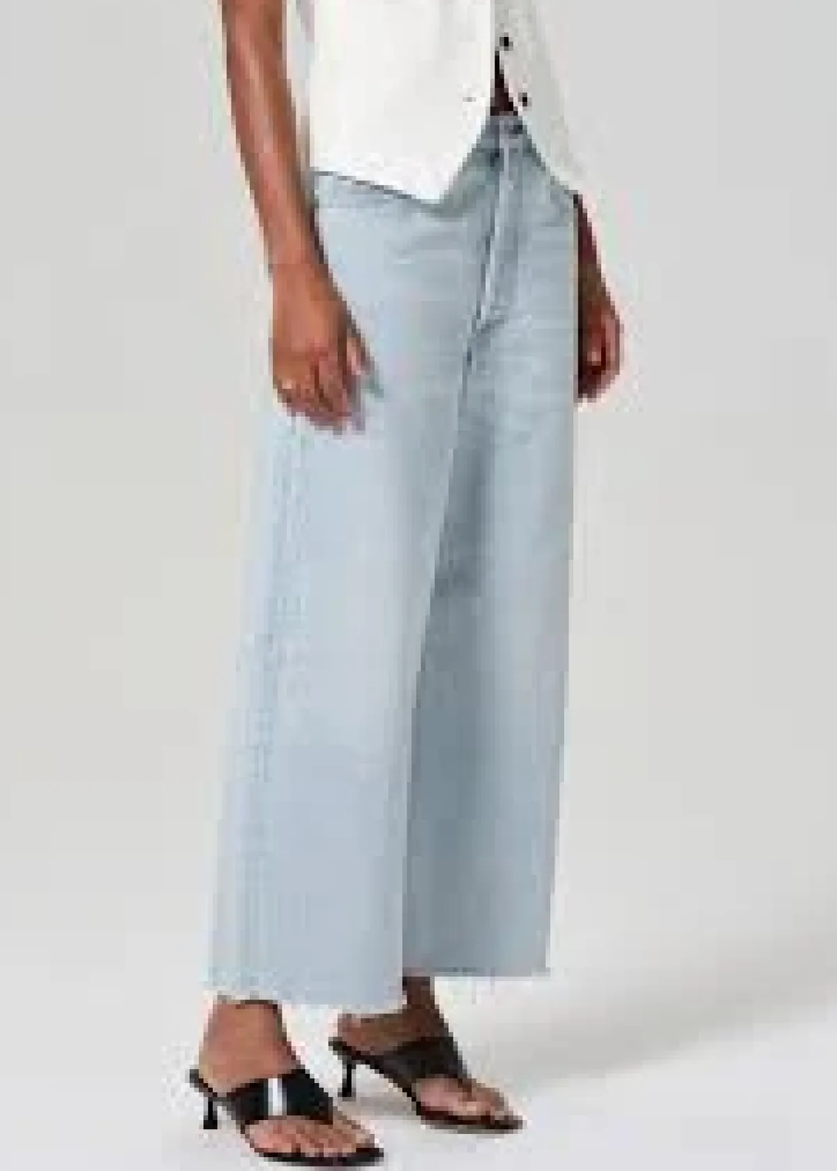Citizens of Humanity COH Ayla Raw Hem Crop in Sailor