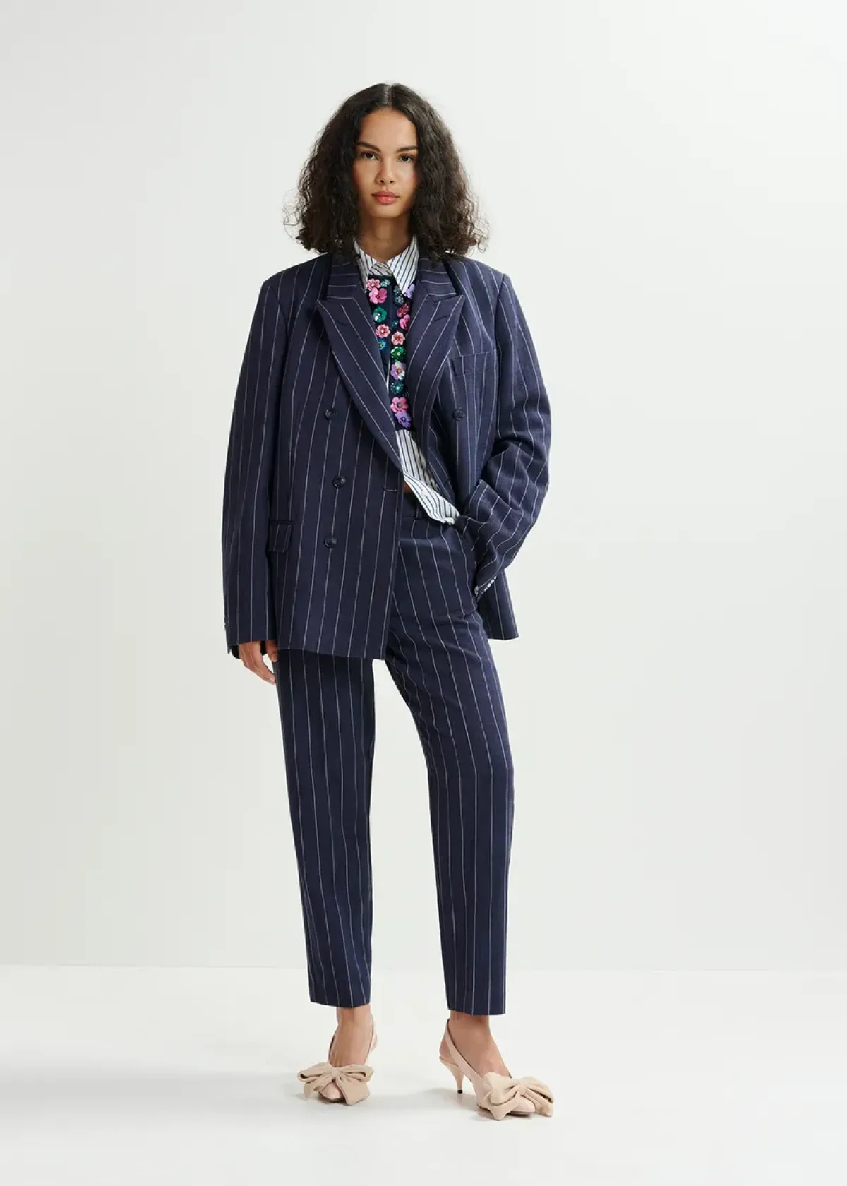 Essentiel Antwerp EA Host Carotte Leg Pants in Dark Sapphire