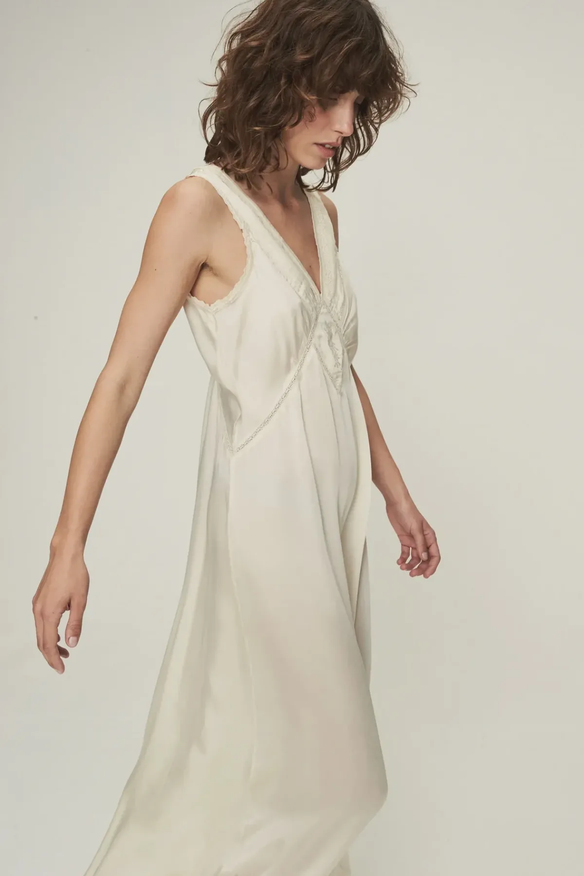 Faune Primrose Dress in Oyster