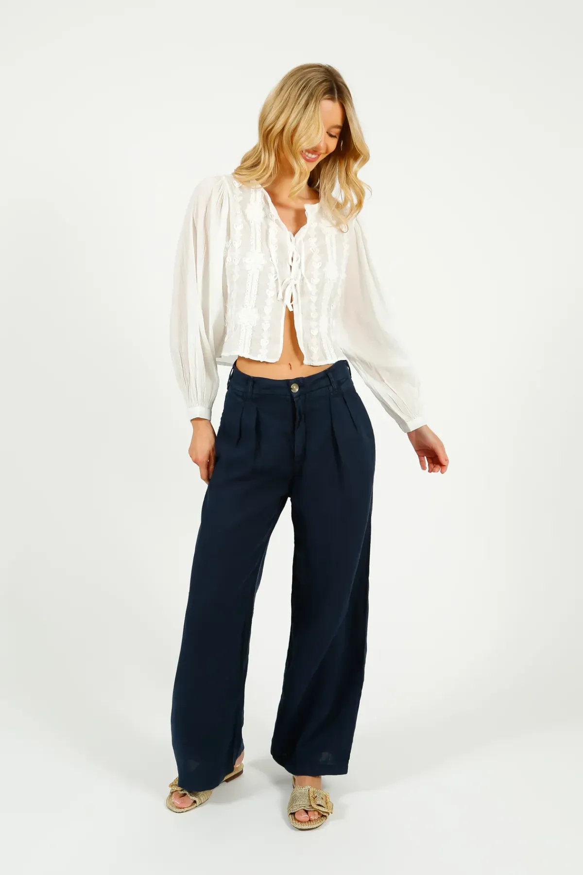 Maison Hotel MAISON H Marisa Linen Pant in Navy
