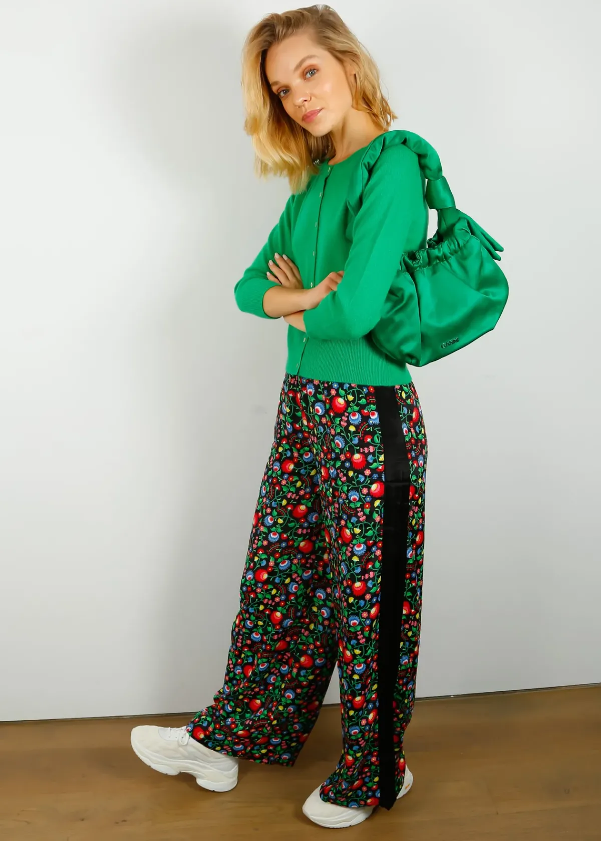 Primrose Park London PPL Kylie Trousers in Fire Flower 01 / Black Stripe Black