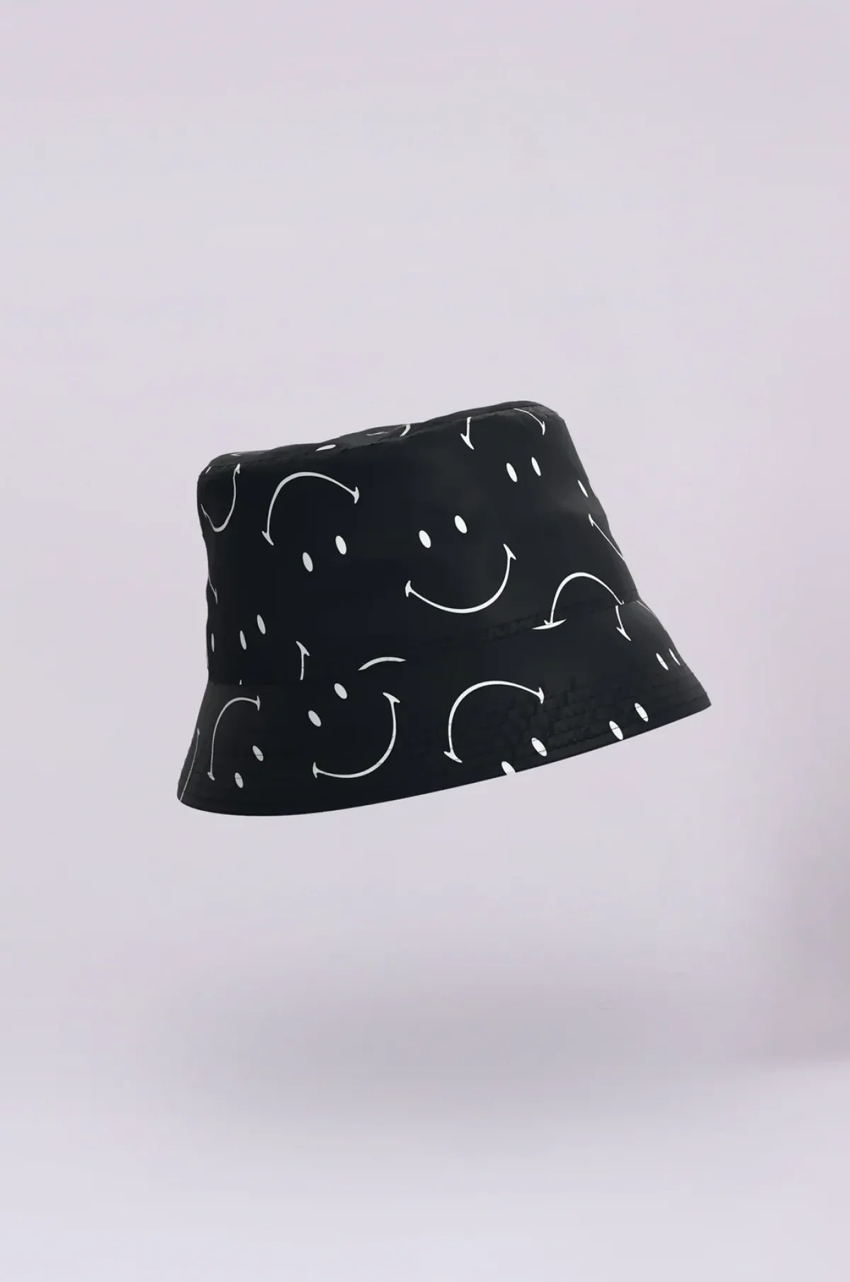 Rainkiss RK Classic Smiley Bucket Hat in Black