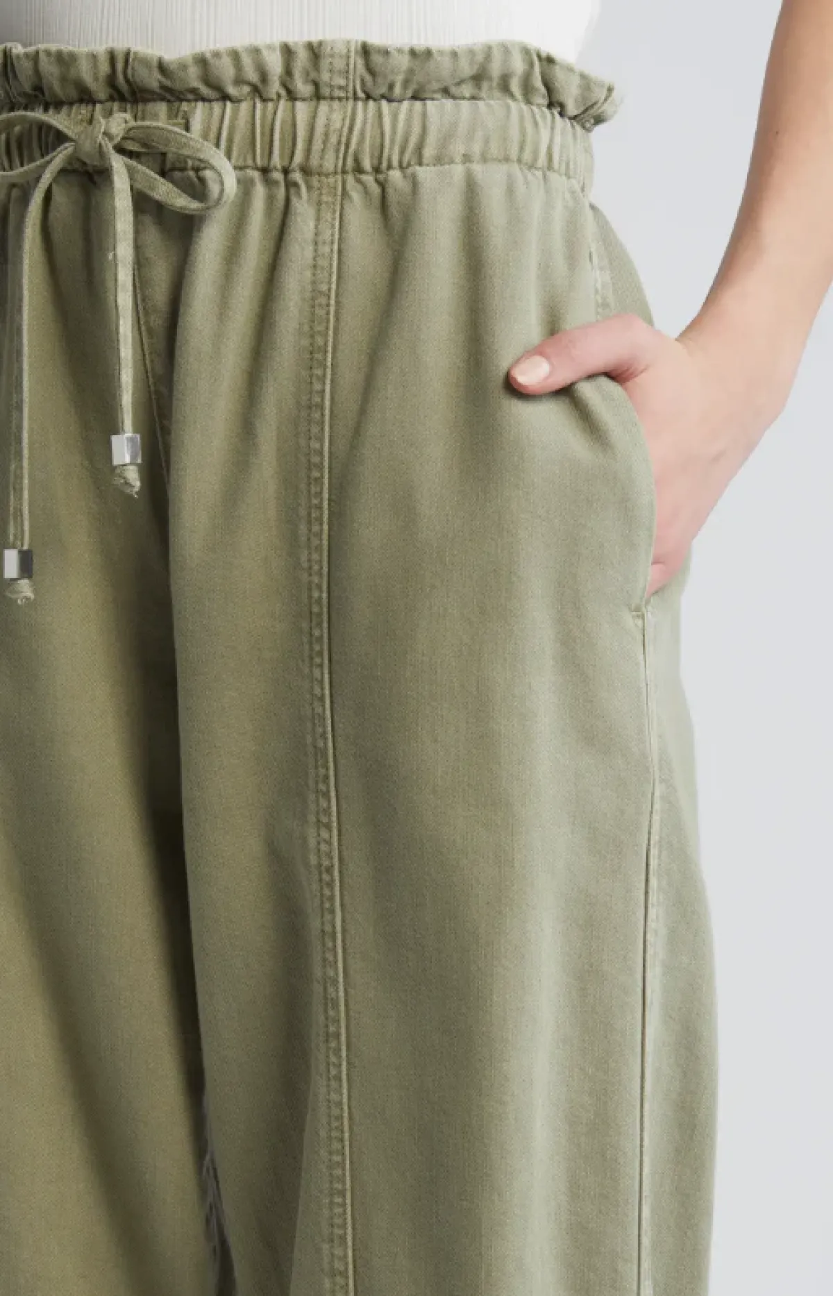 Rag u0026 Bone Ru0026B Ultra Featherweight Jordon Pant in Jade