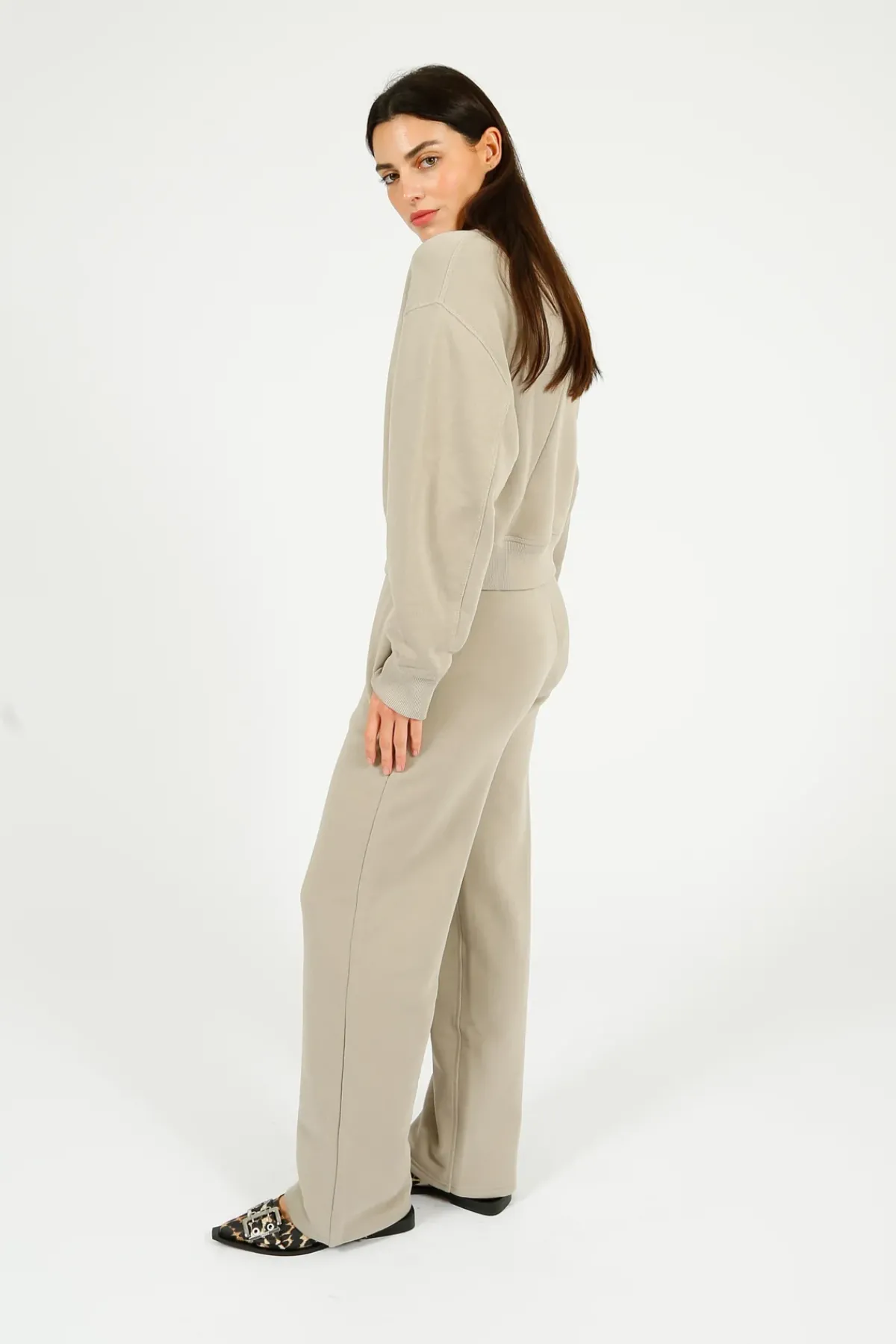 Rag u0026 Bone Ru0026B Vintage Terry Wideleg Sweatpant in Fossil