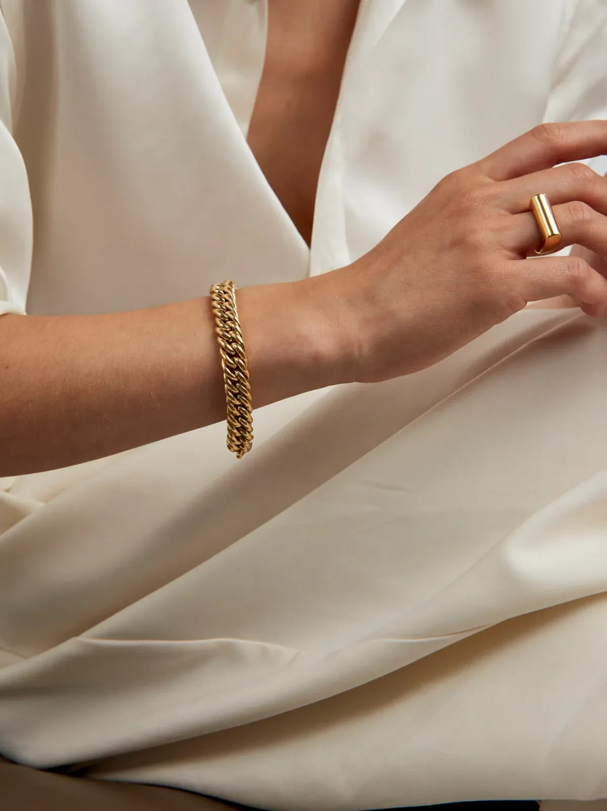Tilly Sveaas TS Small Gold Curb Link Bracelet